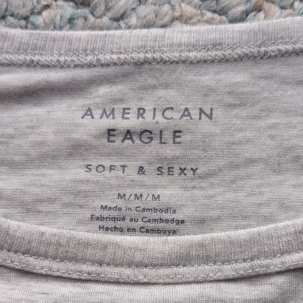NWT American Eagle Soft and Sexy Oversized Short Sleeve Pocket Tee - Picture 3 of 4